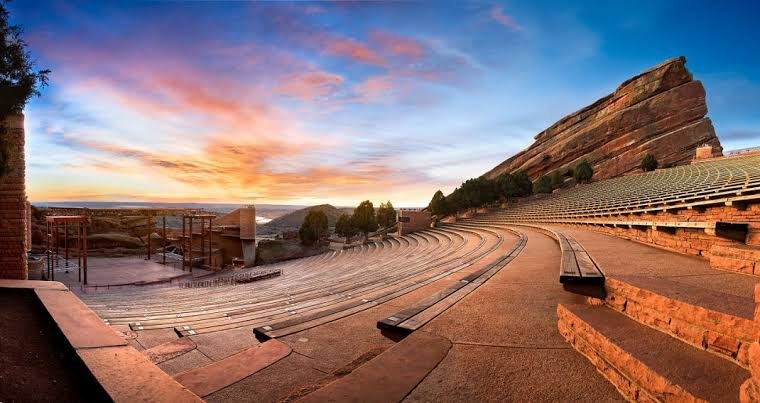 You are currently viewing Red Rocks amphitheatre transfers
